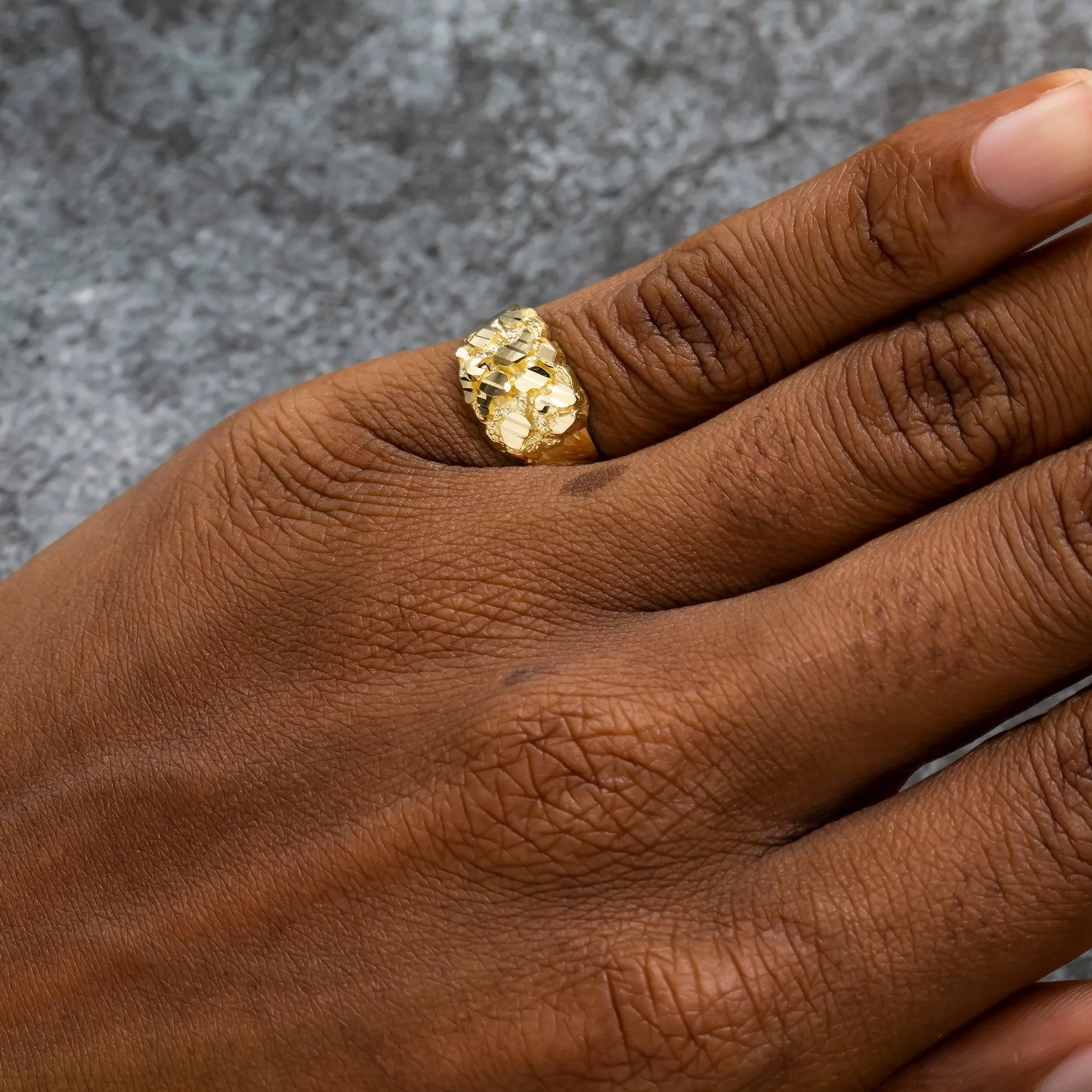 10K GOLD NUGGET RING 2.3G