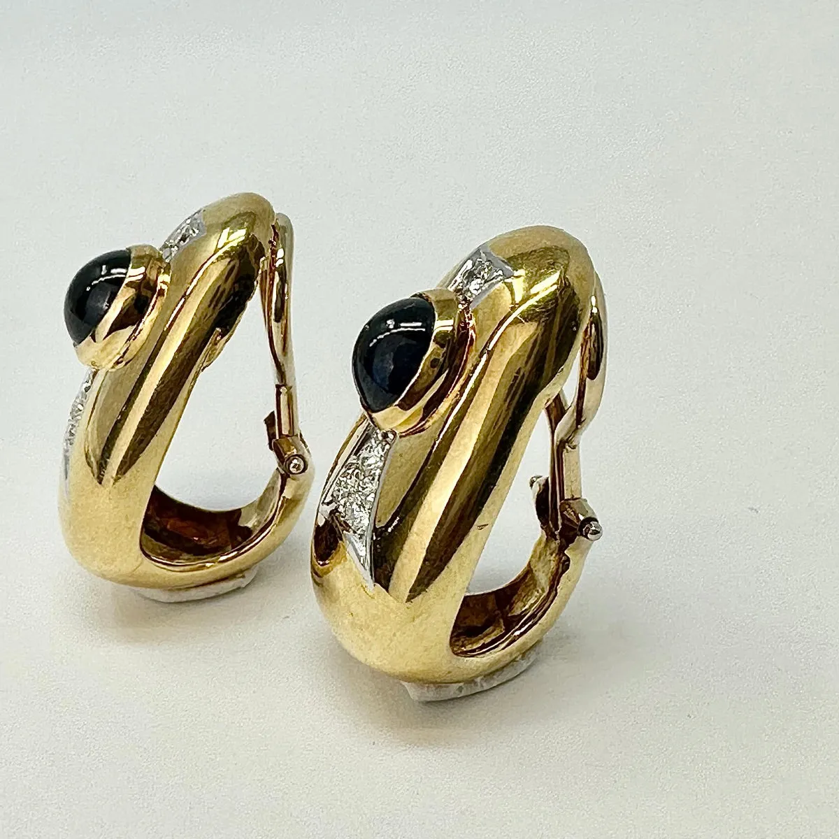 18K Gold Earrings with Diamond and Sapphire