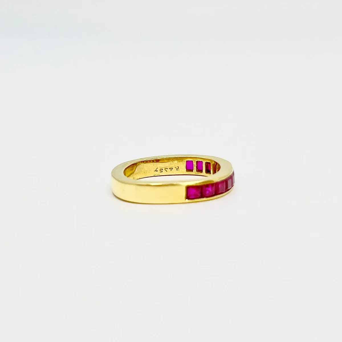 18K Gold Ring with 11 Square Rubies