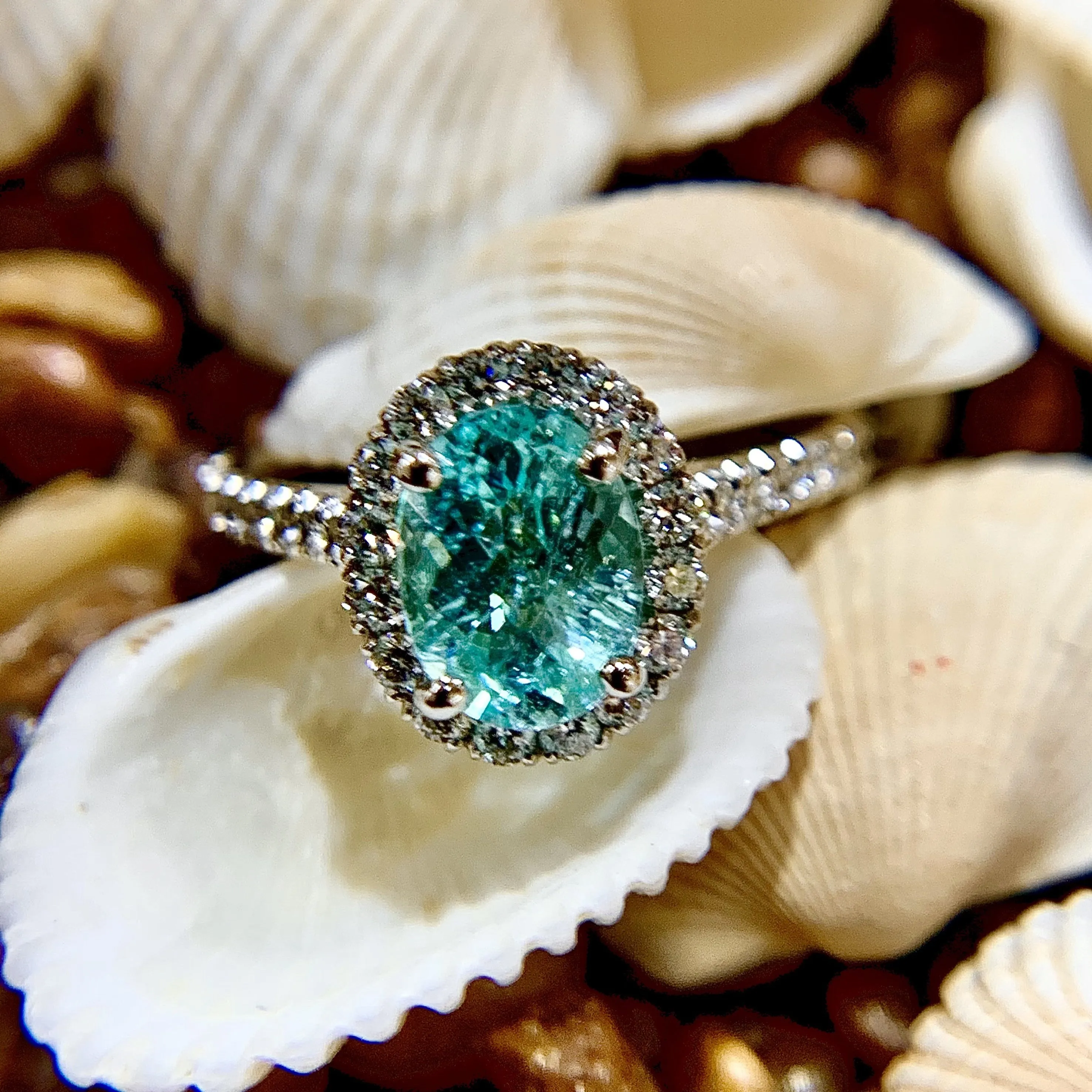 18k Paraiba Tourmaline and Diamond Ring