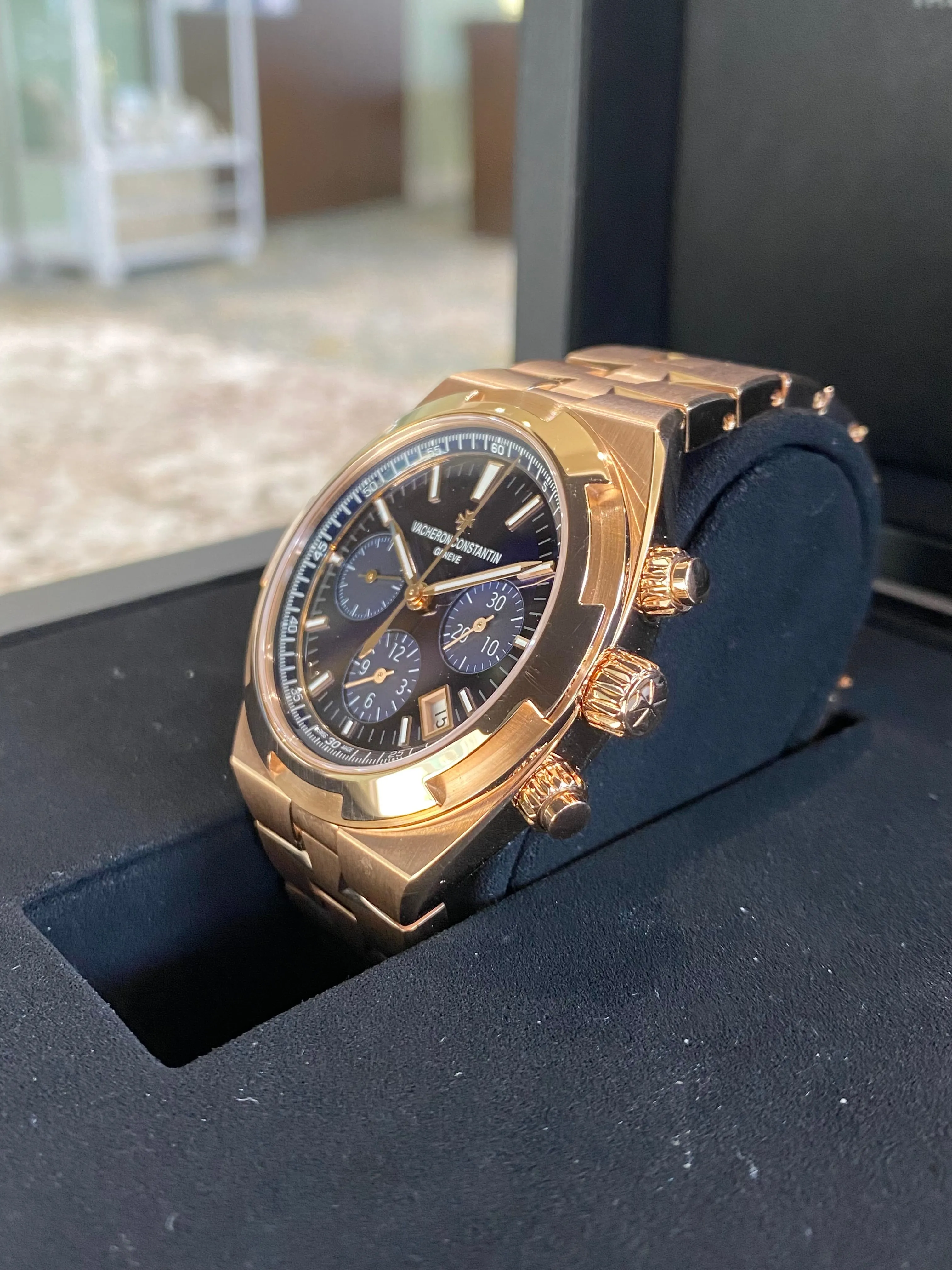 2023 Vacheron Constantin Overseas Chronograph 5500V