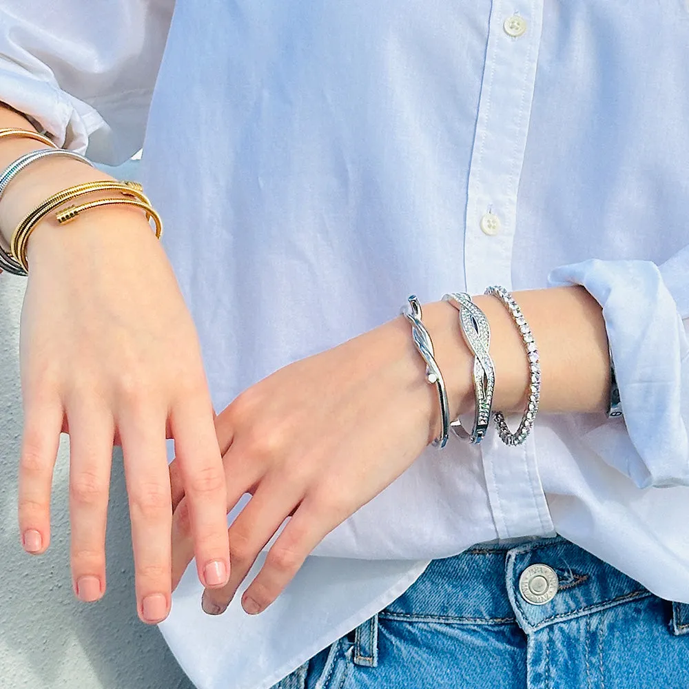 A  Round Tennis Bracelet