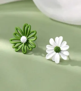 Beautiful Green and White Mismatched Flower Stud Earrings