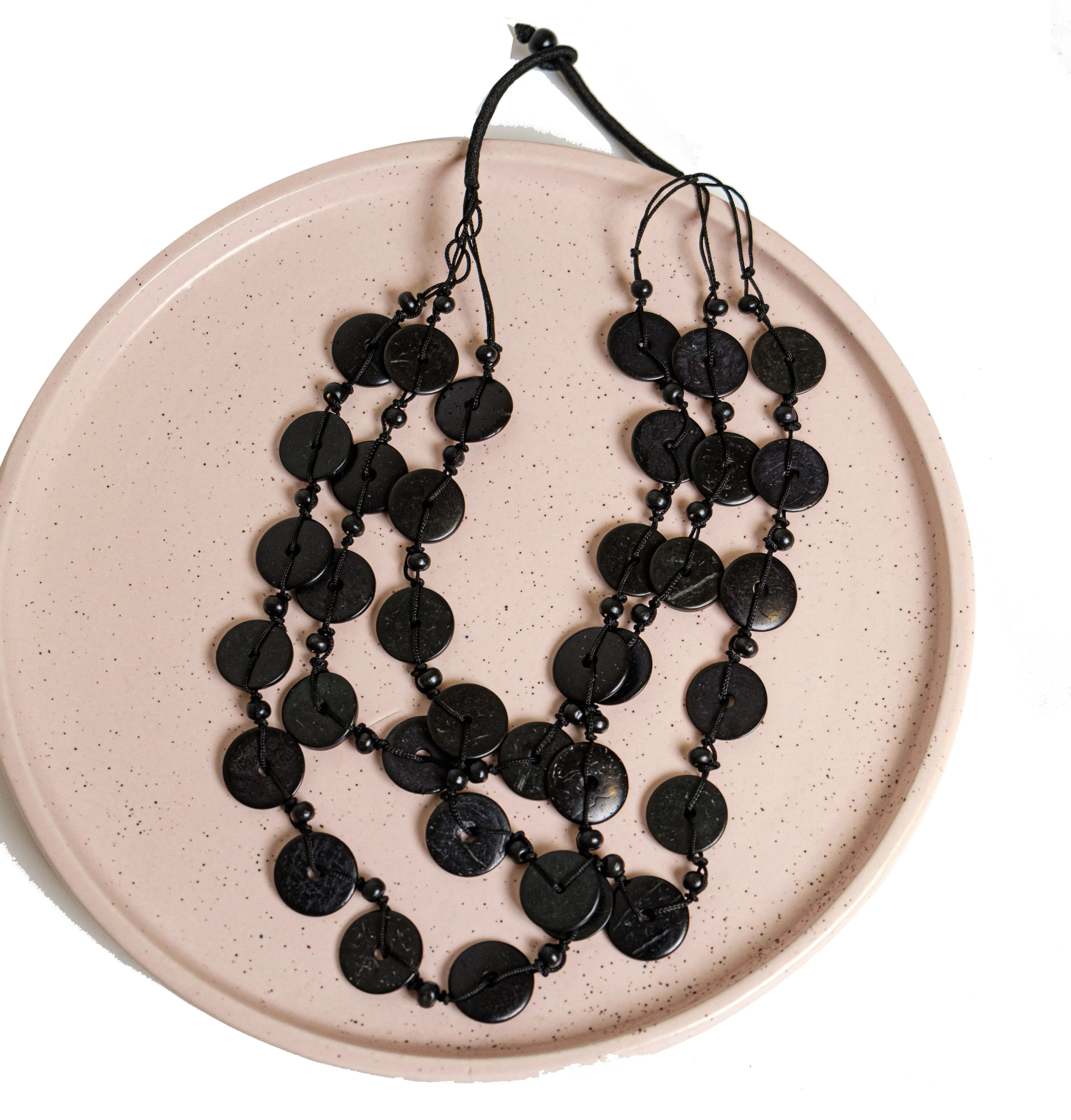 Chokore Multi-layer Long Coconut Shell Necklace (Black)