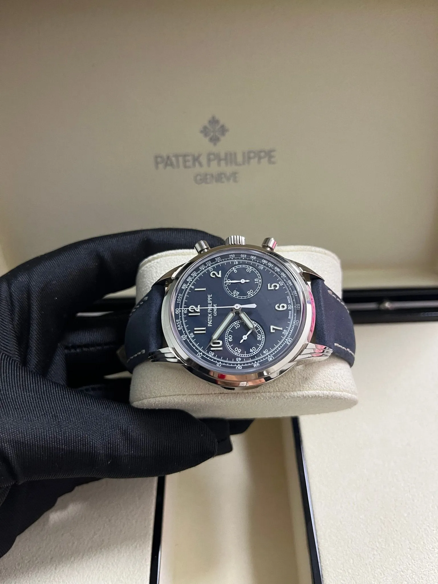 Patek Philippe Complications 41mm White Gold Calfskin Strap 5172G-001