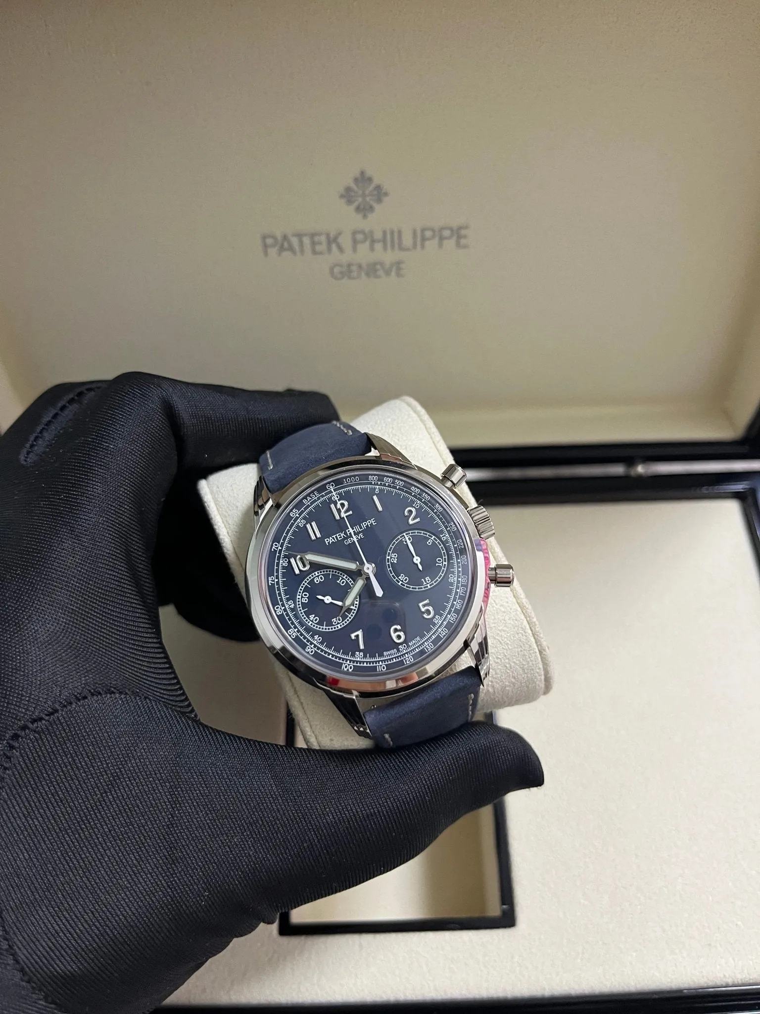 Patek Philippe Complications 41mm White Gold Calfskin Strap 5172G-001