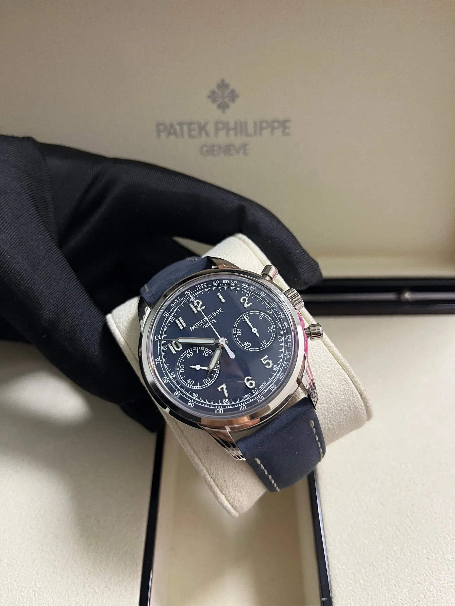 Patek Philippe Complications 41mm White Gold Calfskin Strap 5172G-001