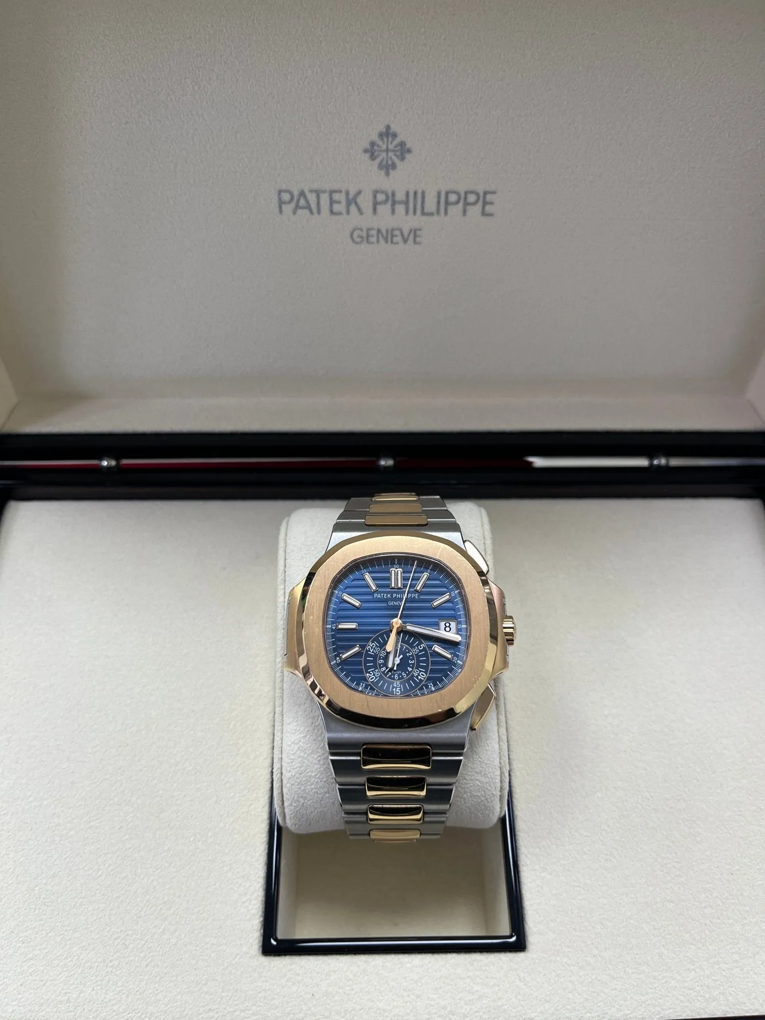 Patek Philippe Nautilus 40.5mm Two Tone Blue Gradient Dial (Ref # 5980/1AR-001)