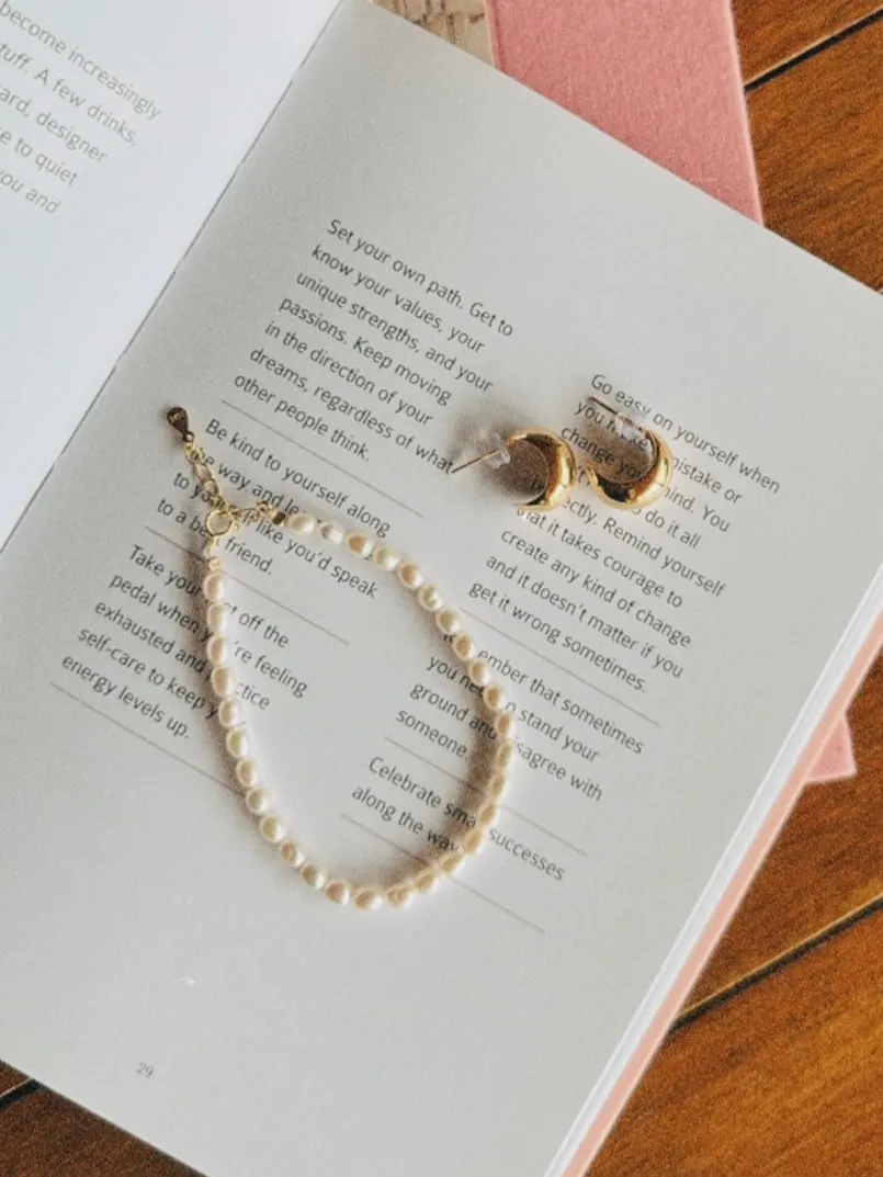 Pearl Bracelet