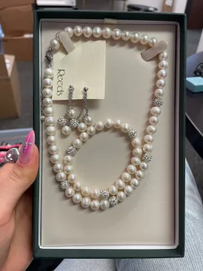 Reeds Pearl Necklace Bracelet and Earrings Set