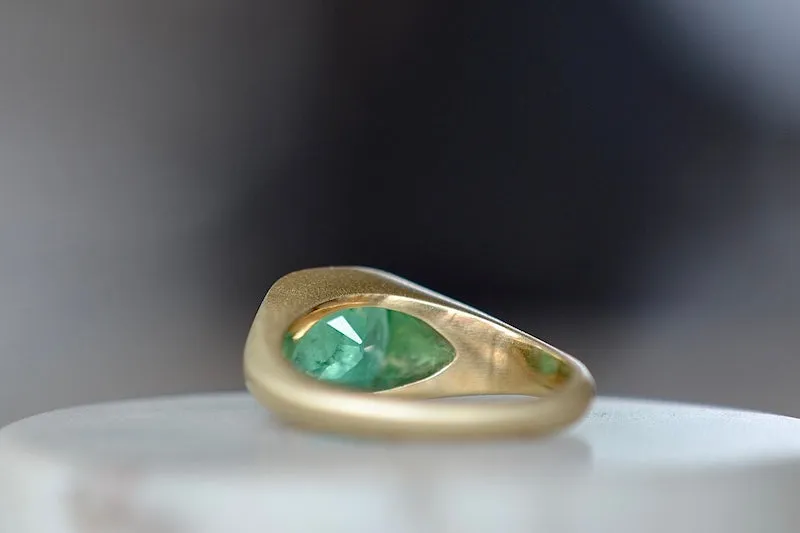 Signet Ring with Green Emerald